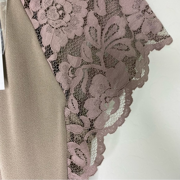 Worthington Lace Cap Sleeve Ruffled Blouse Mushroom Taupe Size L NWT - Picture 3 of 7